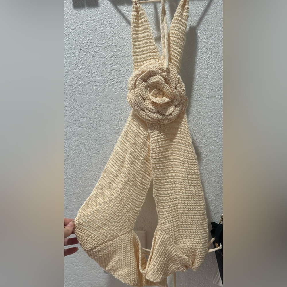 Knit Cutout Top Fashion Nova (Size XS-M)